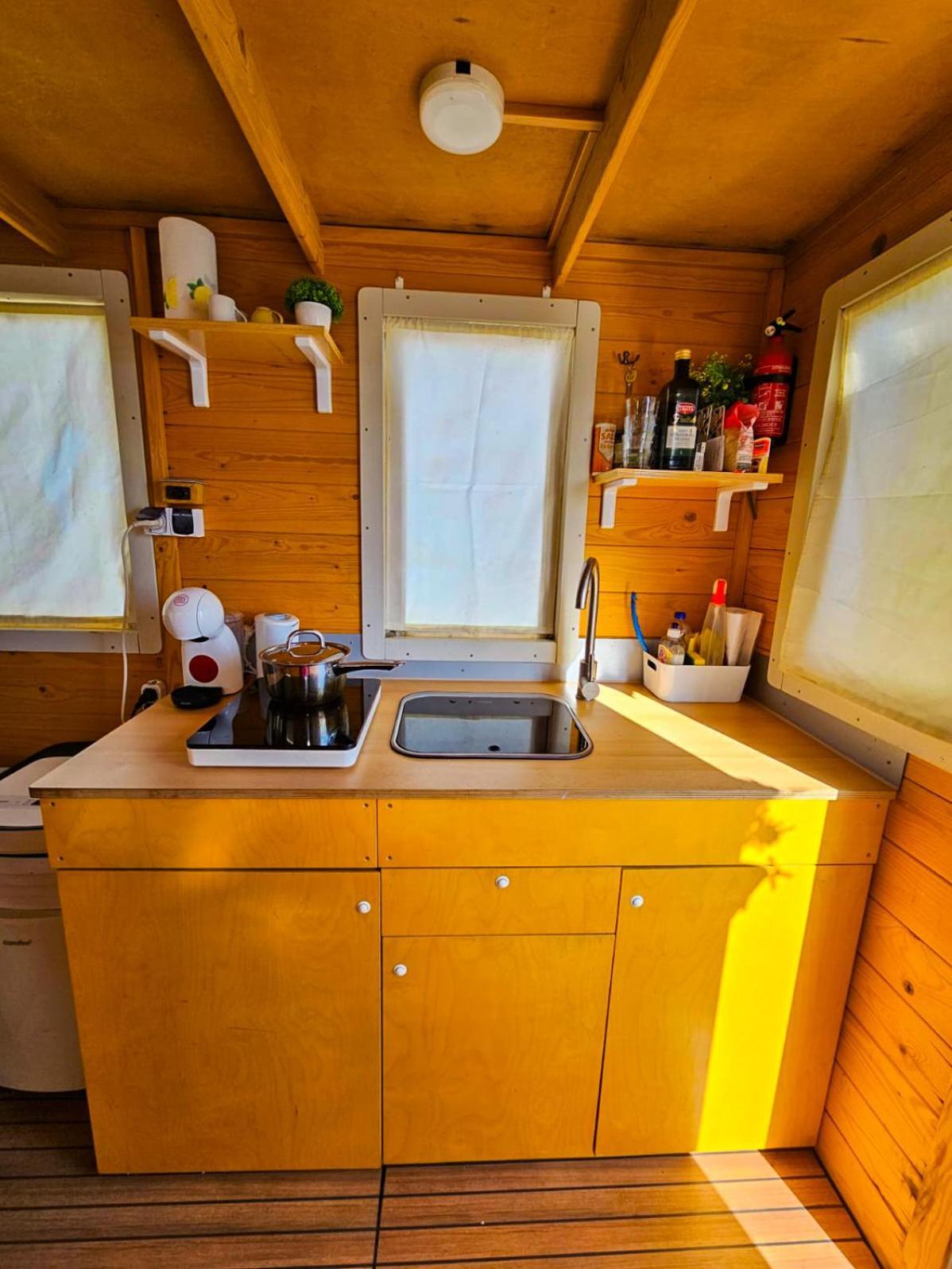 Filipp'S House Boat Hotel Alghero Bagian luar foto